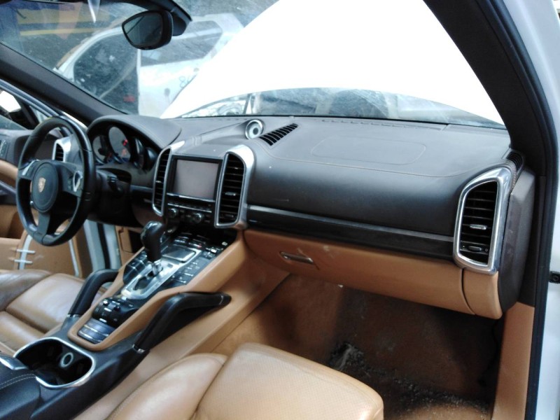 porsche cayenne (typ 92aa) del año 2012