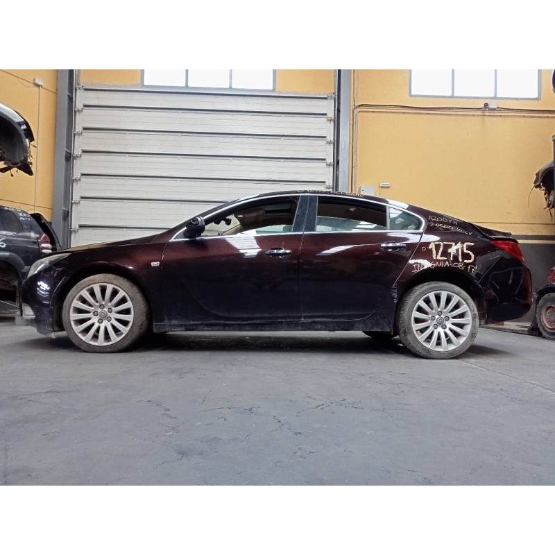 opel insignia berlina del año 2011