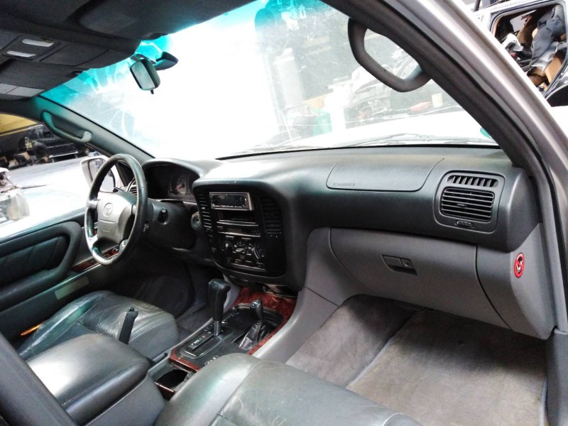 toyota land cruiser (j10) del año 2000