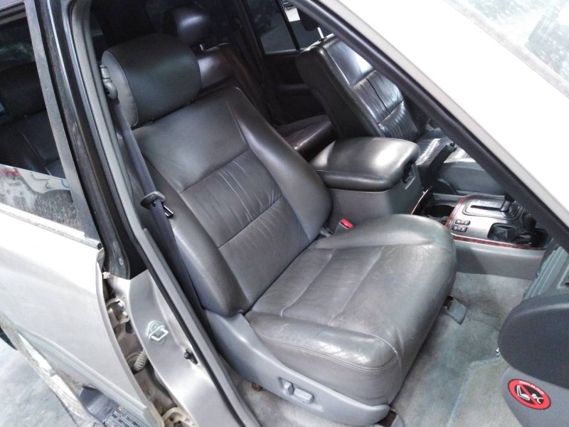 toyota land cruiser (j10) del año 2000