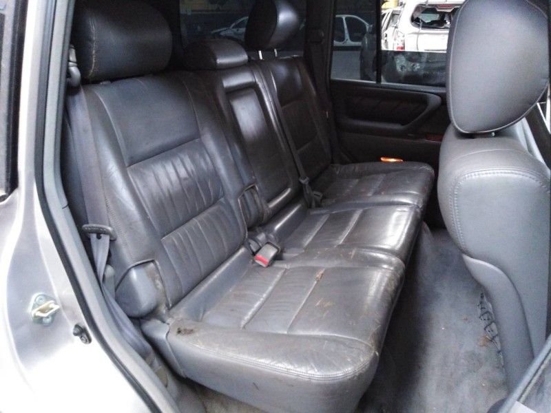 toyota land cruiser (j10) del año 2000