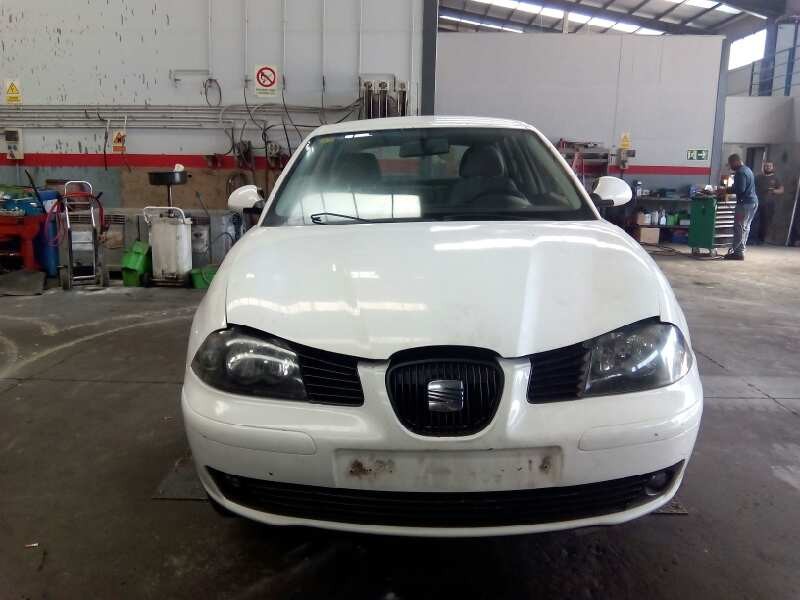 seat ibiza (6l1) del año 2004
