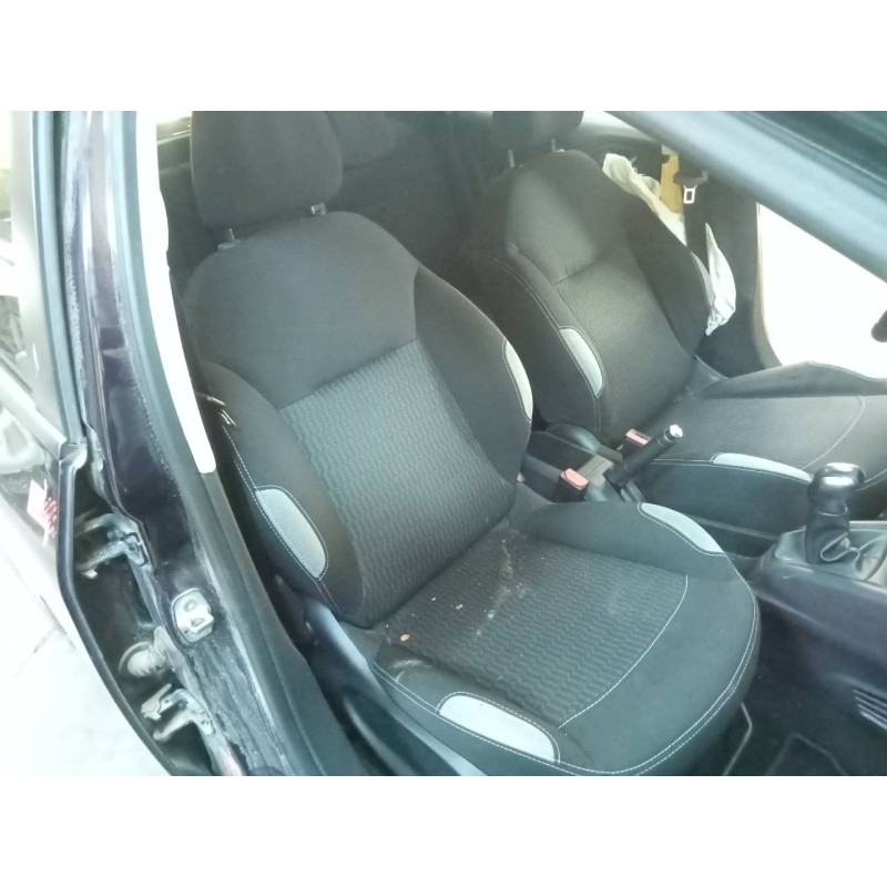 peugeot 208 del año 2014