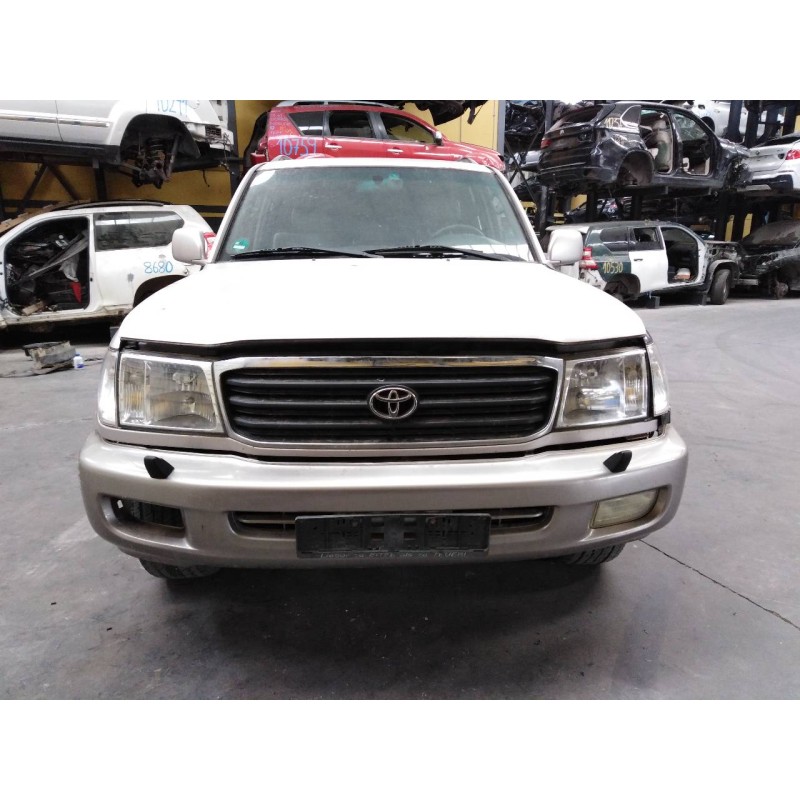 toyota land cruiser (j10) del año 2000