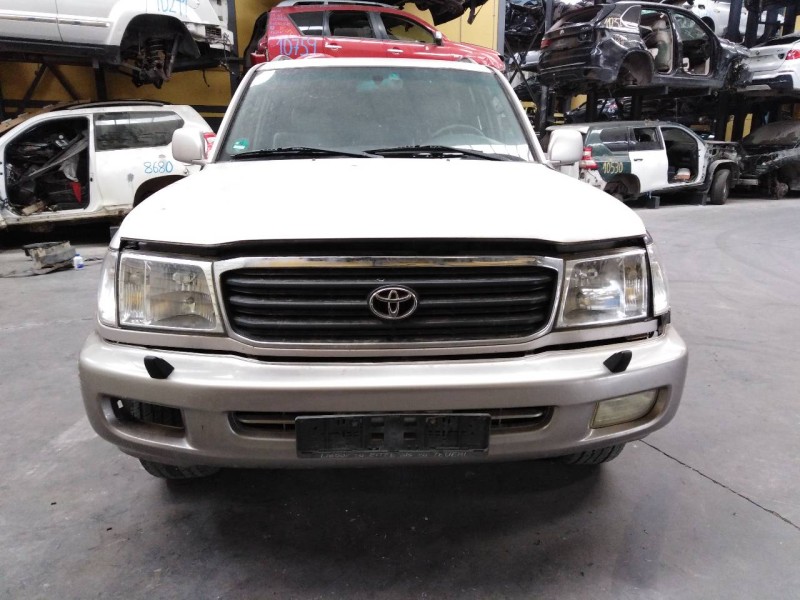 toyota land cruiser (j10) del año 2000