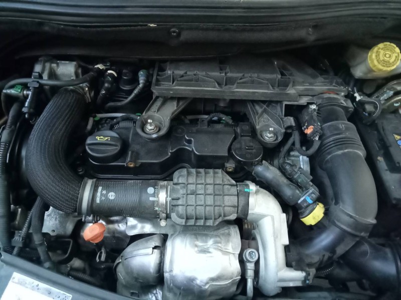 peugeot 208 del año 2014