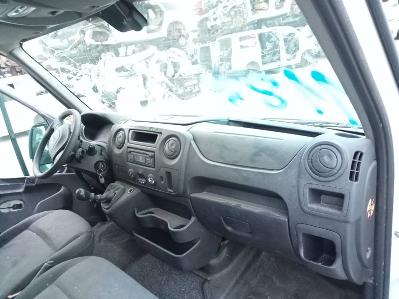 nissan nv 400 del año 2018