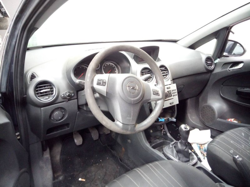 opel corsa d del año 2009