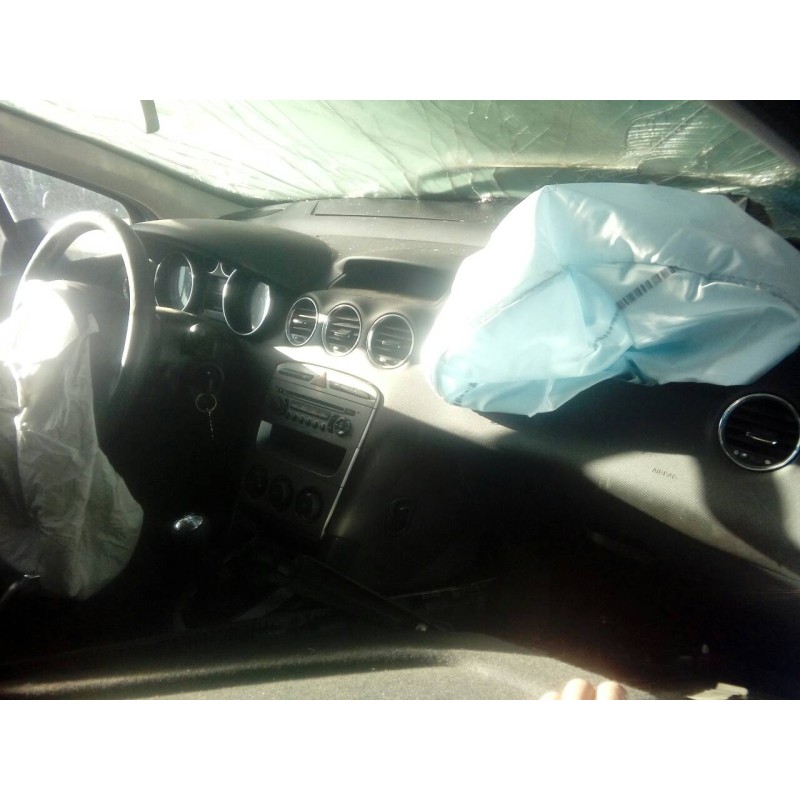 peugeot 308 del año 2010