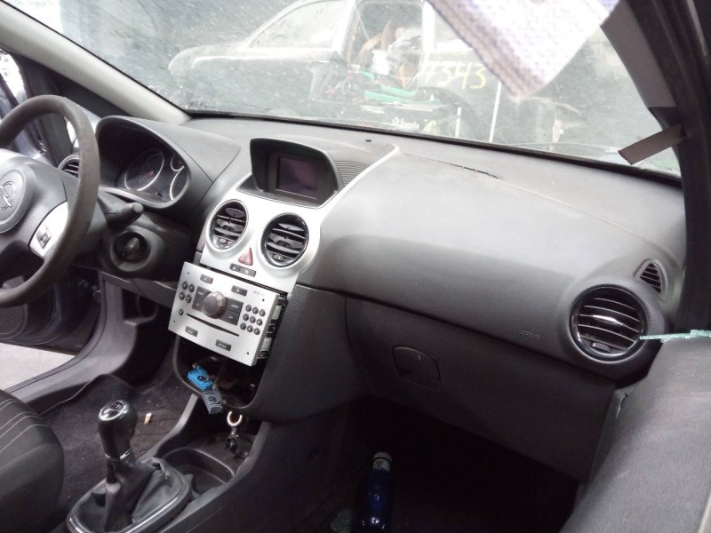 opel corsa d del año 2009