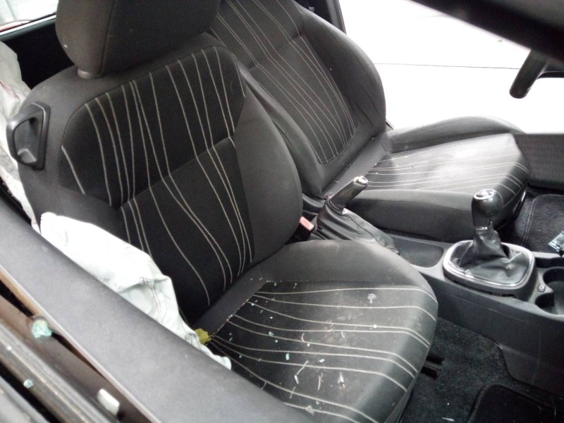 opel corsa d del año 2009