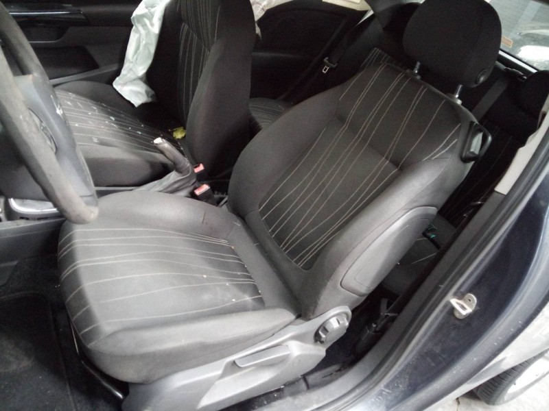 opel corsa d del año 2009