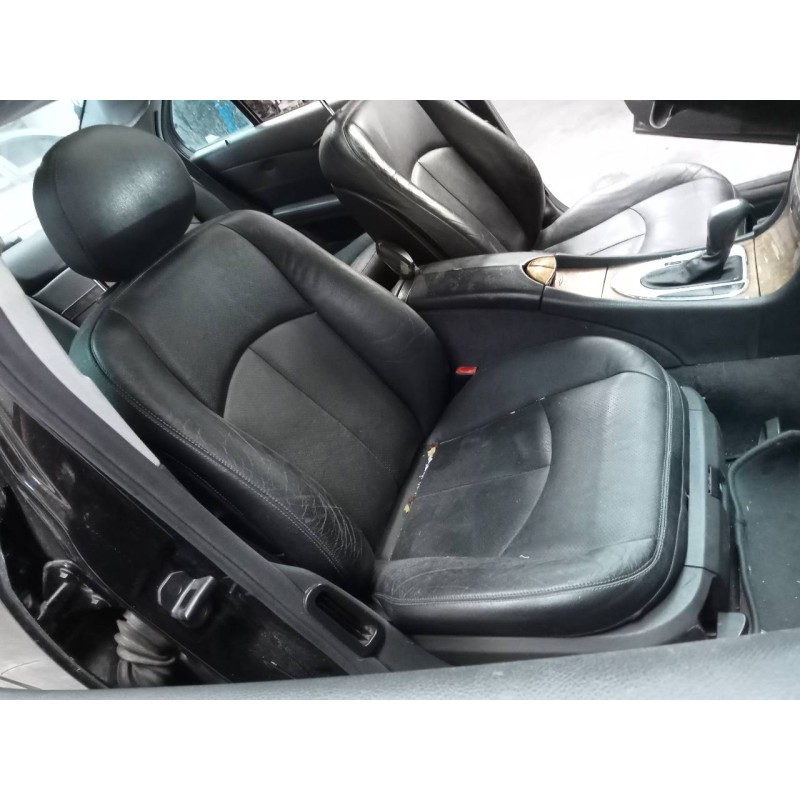 mercedes-benz clase e (w211) berlina del año 2002