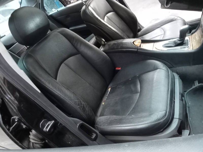 mercedes-benz clase e (w211) berlina del año 2002