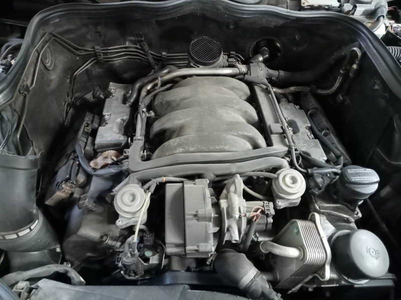 mercedes-benz clase e (w211) berlina del año 2002