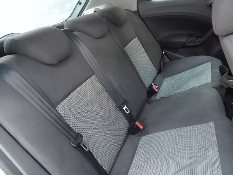 seat ibiza (6j5) del año 2009