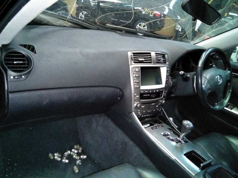 lexus is200 (ds2/is2) del año 2010