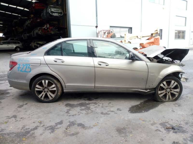 mercedes-benz clase c (w204) berlina del año 2007