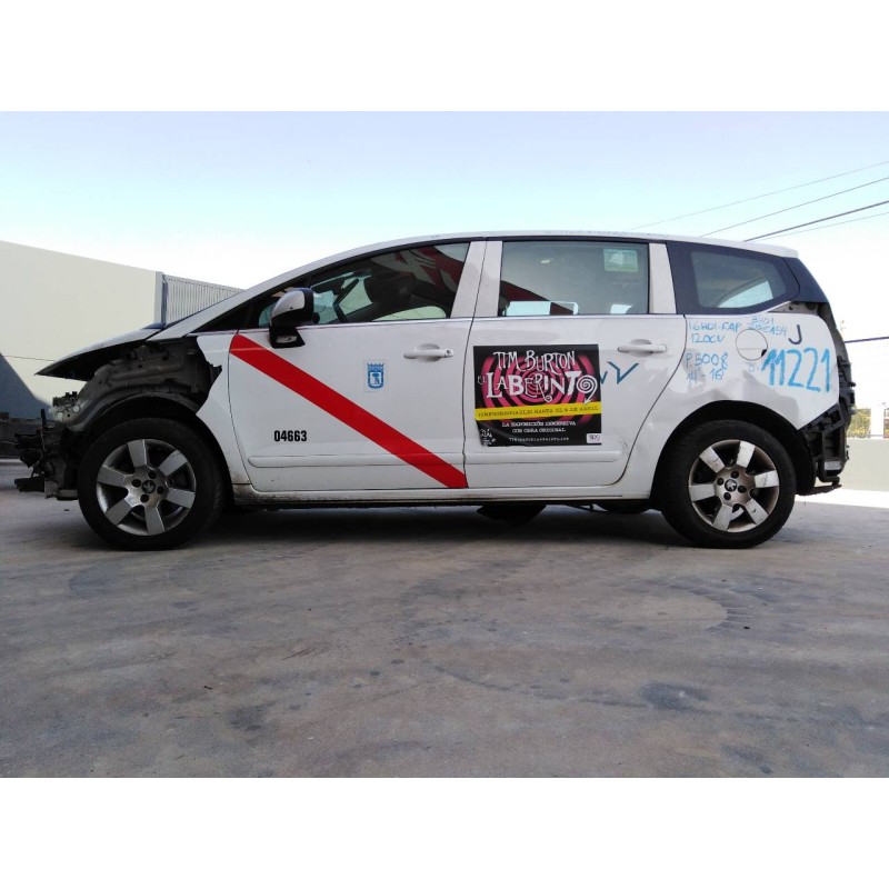 peugeot 5008 del año 2016