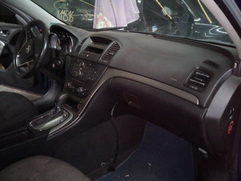 opel insignia sports tourer del año 2011