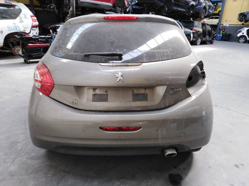 peugeot 208 del año 2013