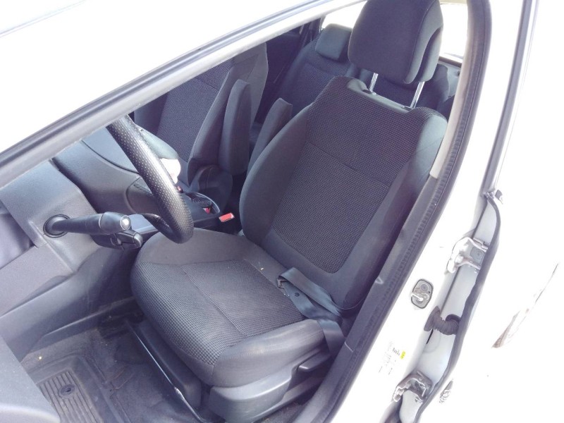 peugeot 5008 del año 2016