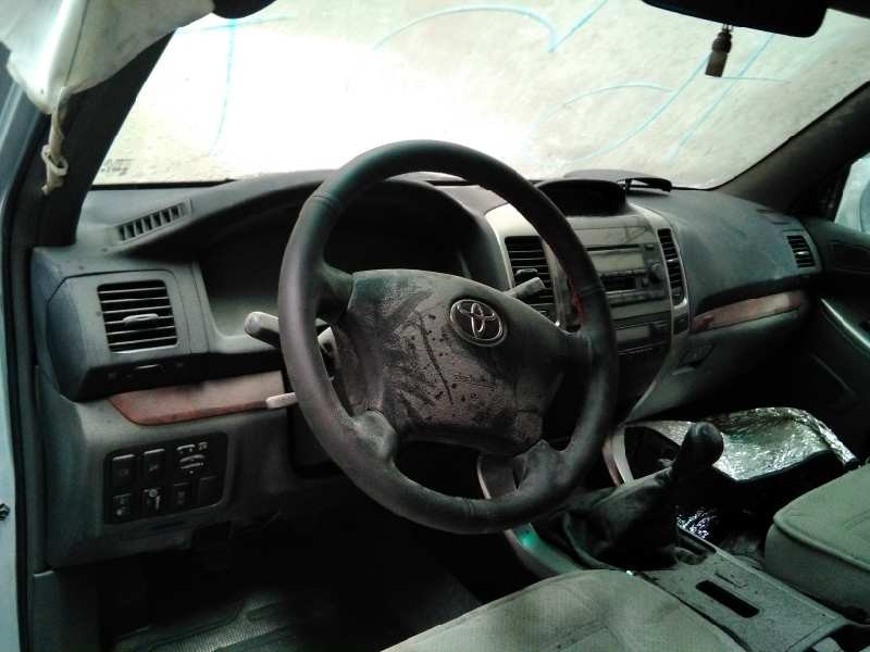 toyota land cruiser (j12) del año 2007