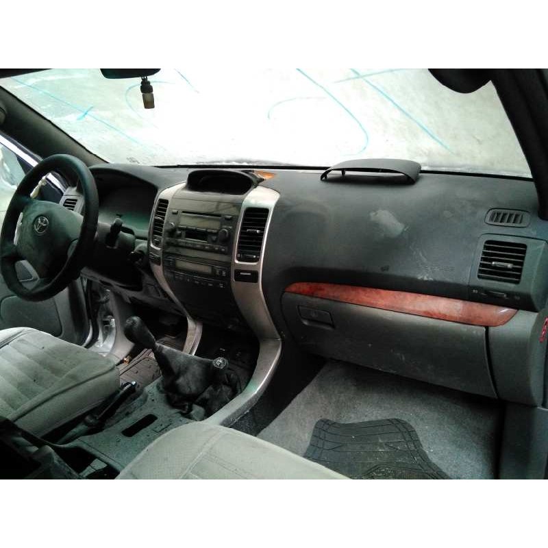 toyota land cruiser (j12) del año 2007