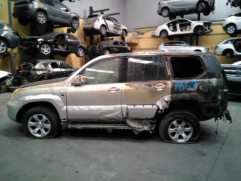 toyota land cruiser (j12) del año 2007