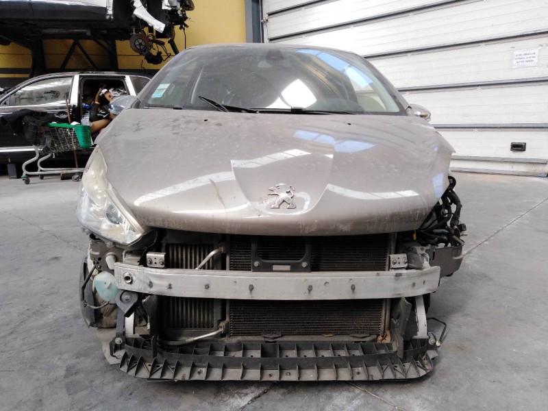 peugeot 208 del año 2013