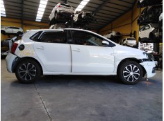 VOLKSWAGEN POLO (6C1)