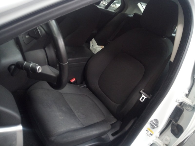 jaguar xe del año 2014