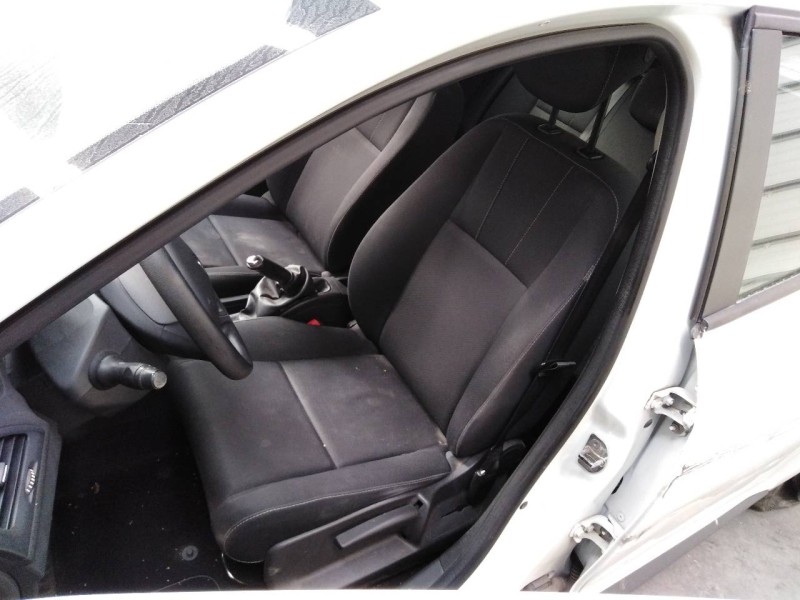 renault megane iii berlina 5 p del año 2013