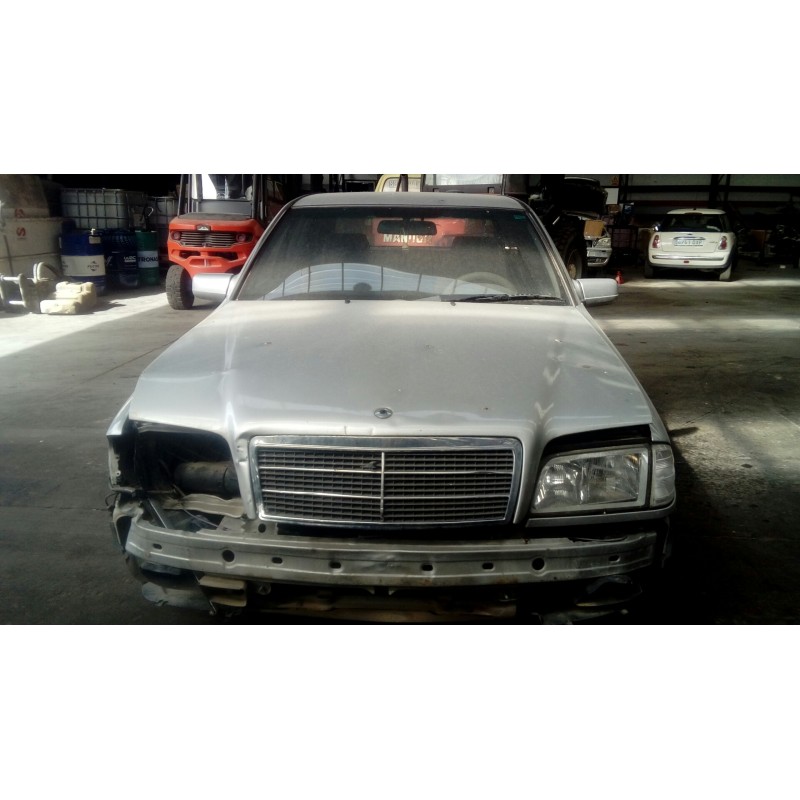 mercedes-benz clase c (w202) berlina del año 1993