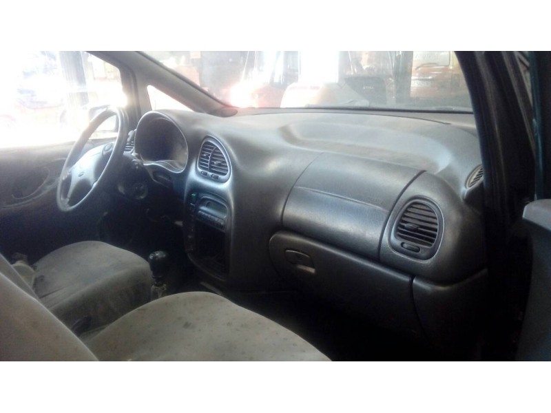 volkswagen sharan (7m8) del año 1995