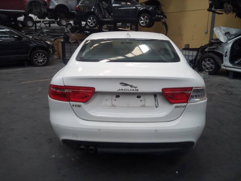 jaguar xe del año 2014