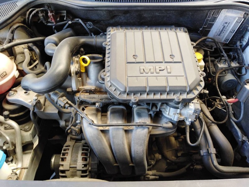 volkswagen polo (6c1) del año 2015