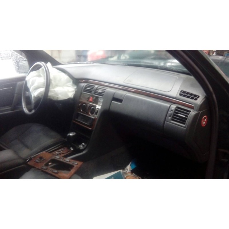 mercedes-benz clase e (w210) berlina diesel del año 1998