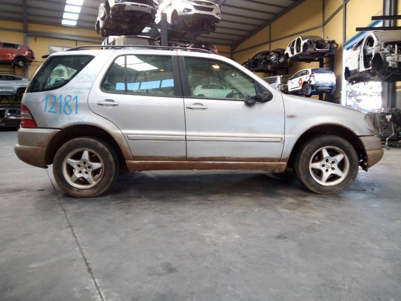 mercedes-benz clase m (w163) del año 2001