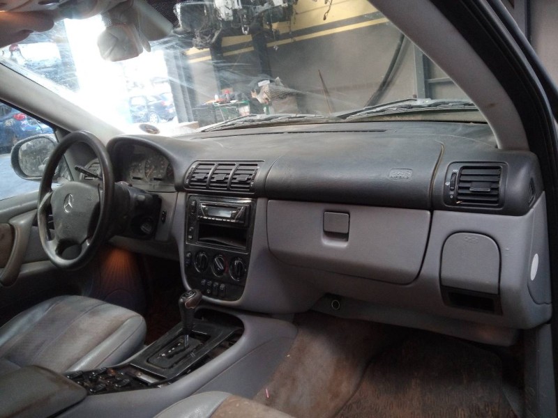 mercedes-benz clase m (w163) del año 2001