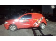 FIAT PUNTO BERLINA (188)