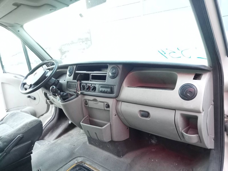 renault master ii phase 2 caja cerrada del año 2006