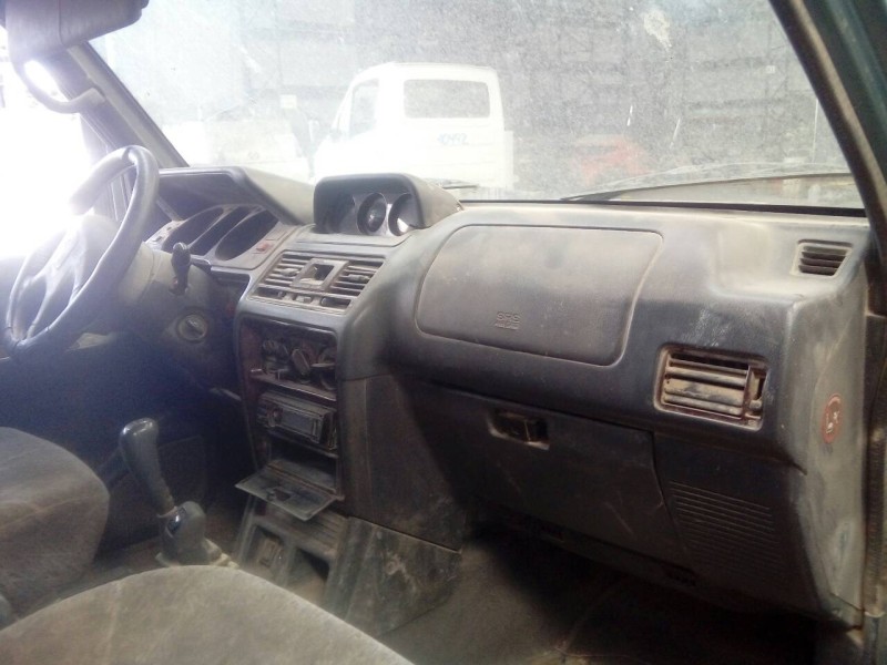 mitsubishi montero (v20/v40) del año 1999