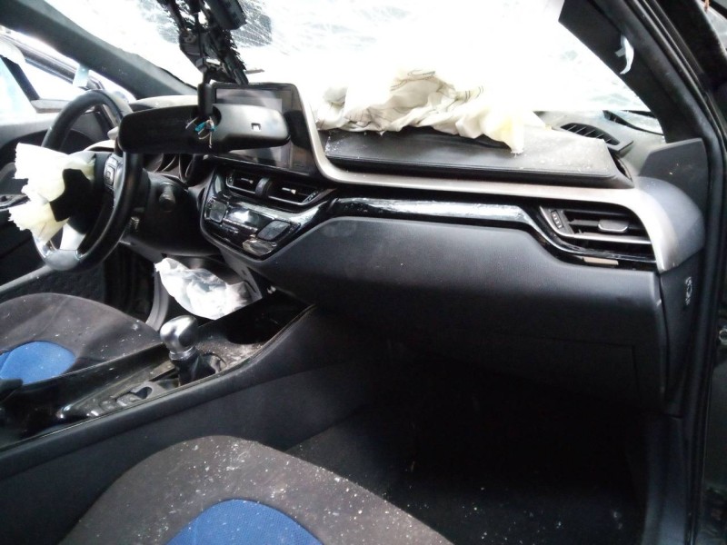 toyota c-hr del año 2018