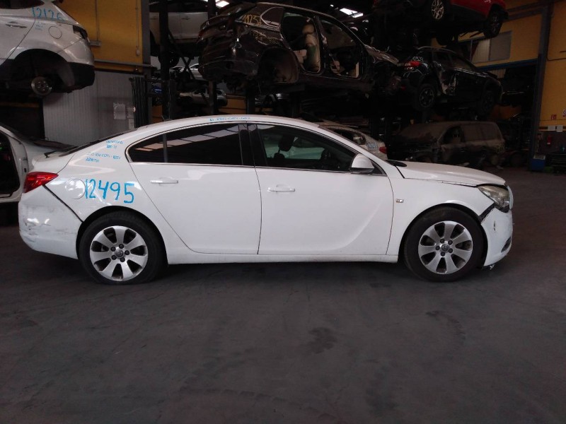 opel insignia berlina del año 2010