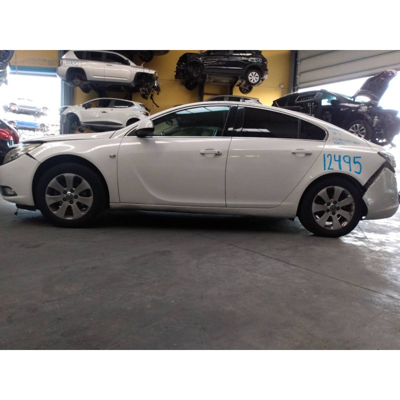 opel insignia berlina del año 2010