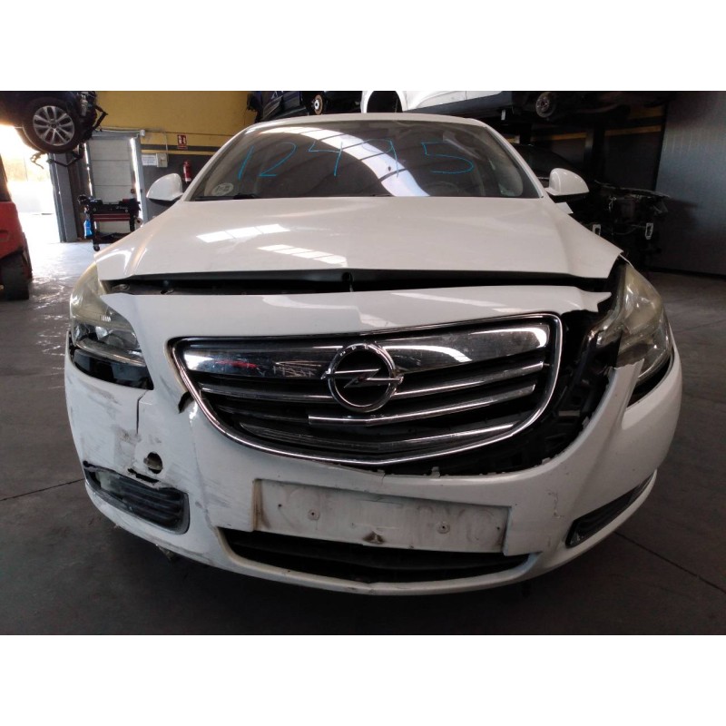 opel insignia berlina del año 2010