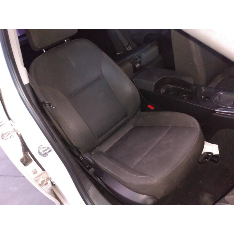 opel insignia berlina del año 2010