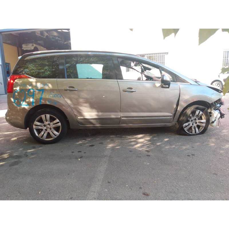 peugeot 5008 del año 2013