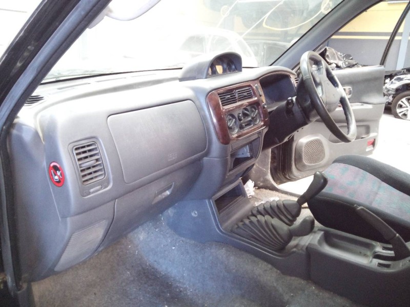 mitsubishi montero sport (k90) del año 2001